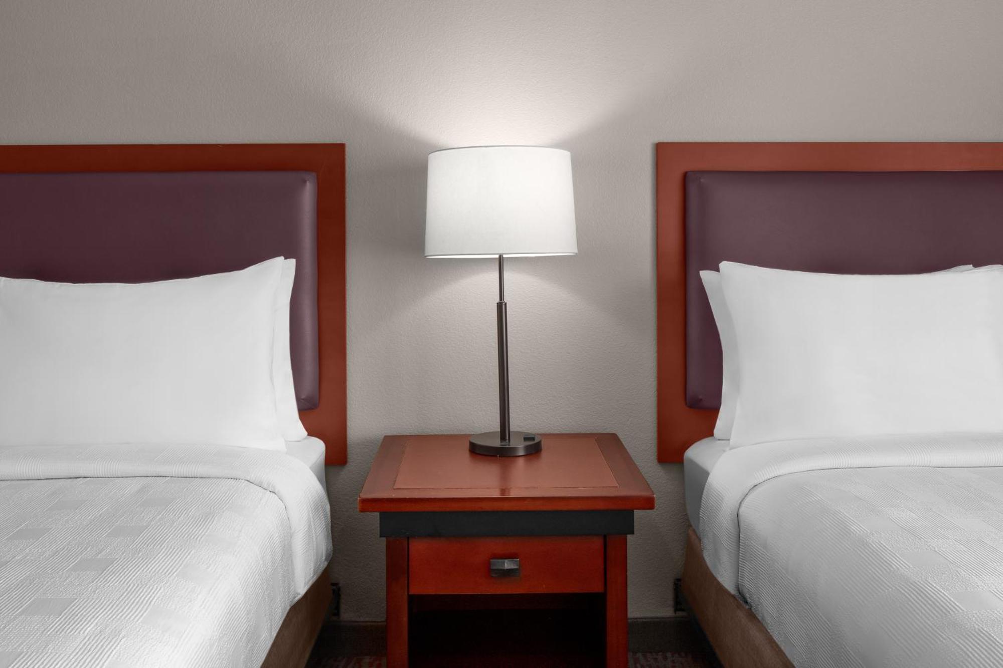 Larkspur Landing Extended Stay Suites Roseville Bagian luar foto