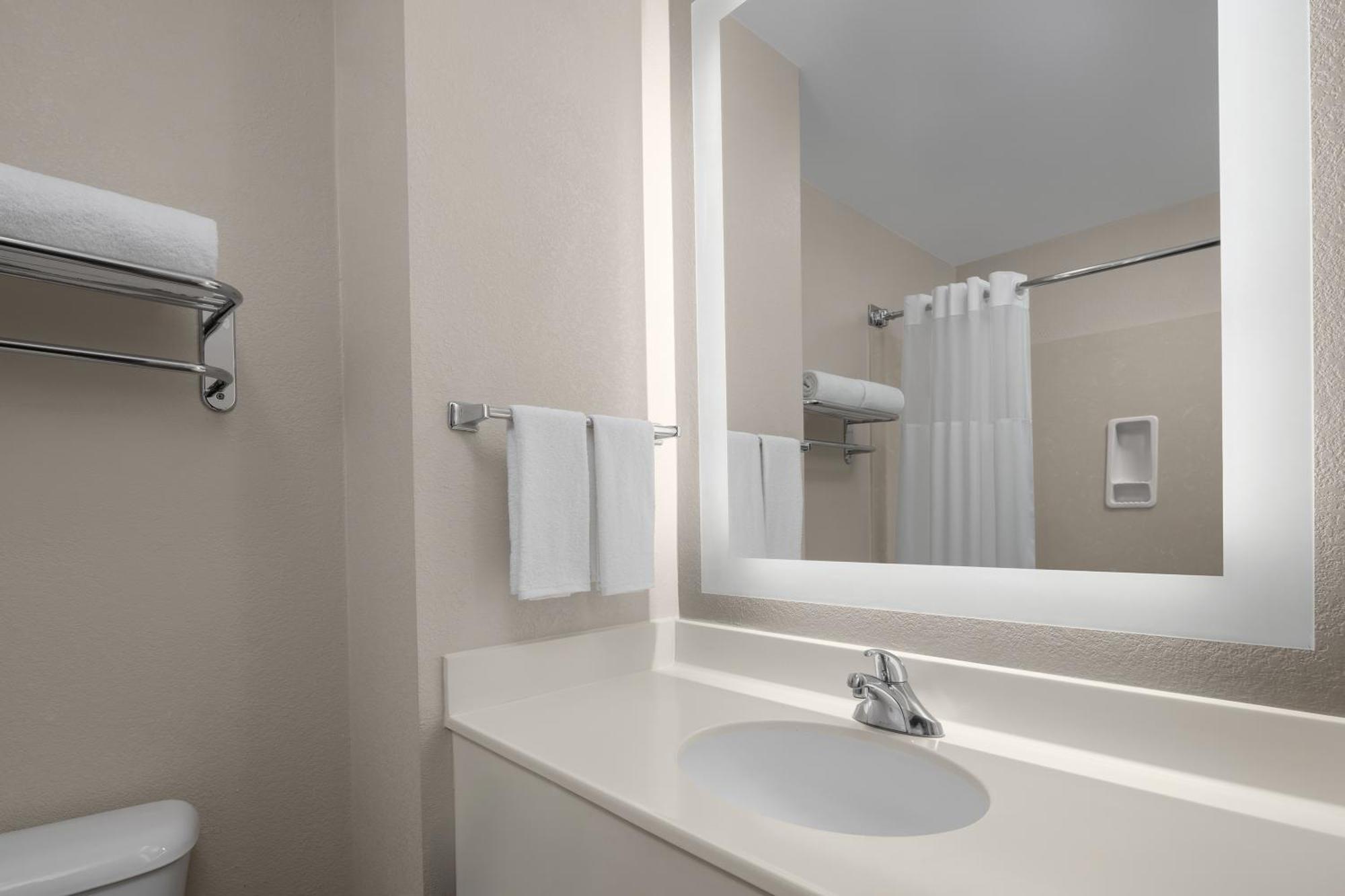 Larkspur Landing Extended Stay Suites Roseville Bagian luar foto