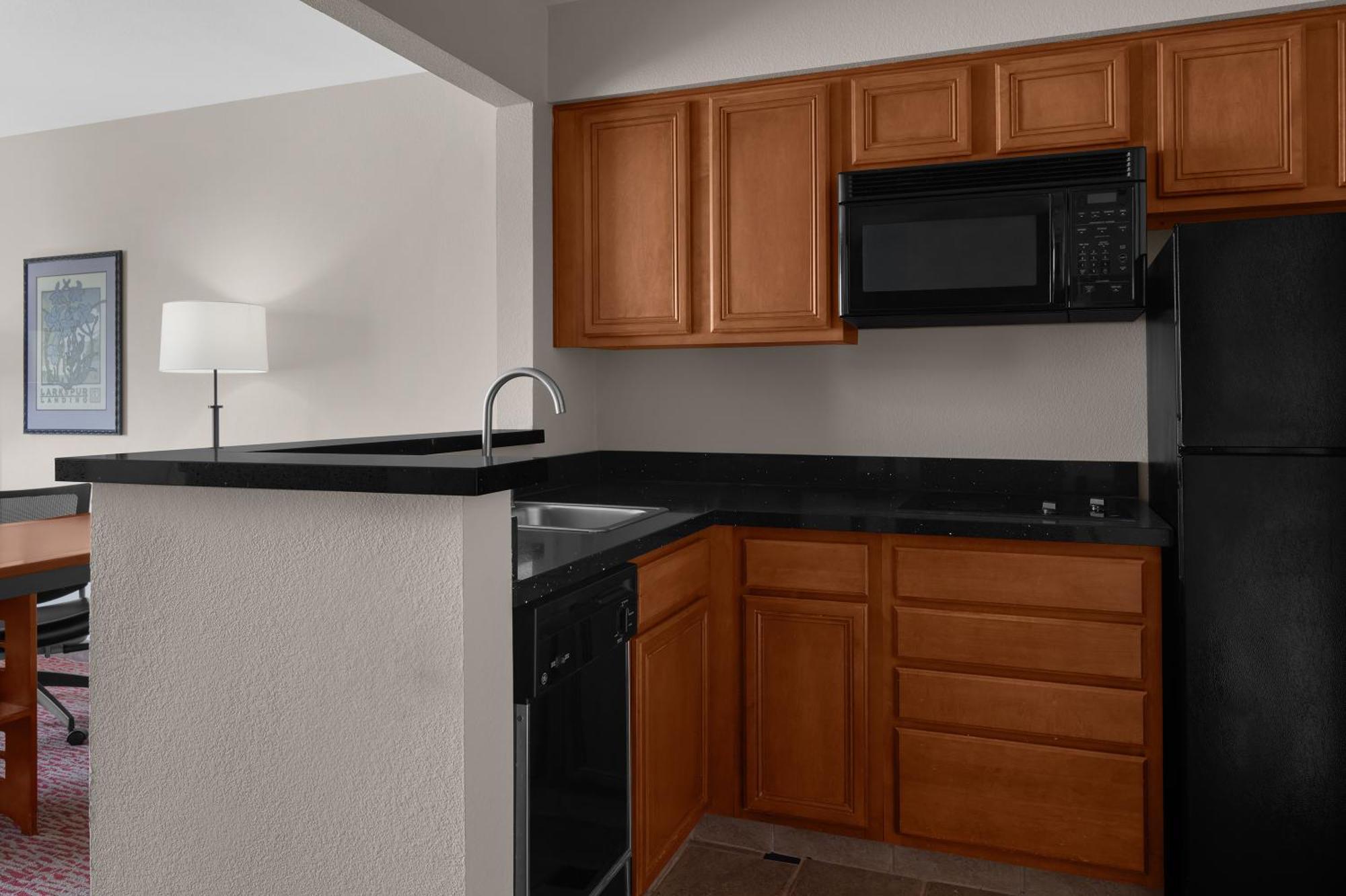Larkspur Landing Extended Stay Suites Roseville Bagian luar foto